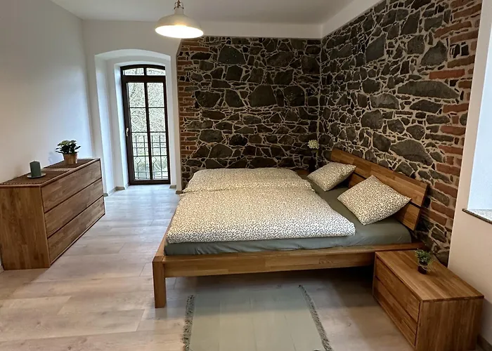 Apartmanhotel Mlyn Bynov 4*